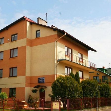Pokoje Goscinne U Broni Mielno  Extérieur photo