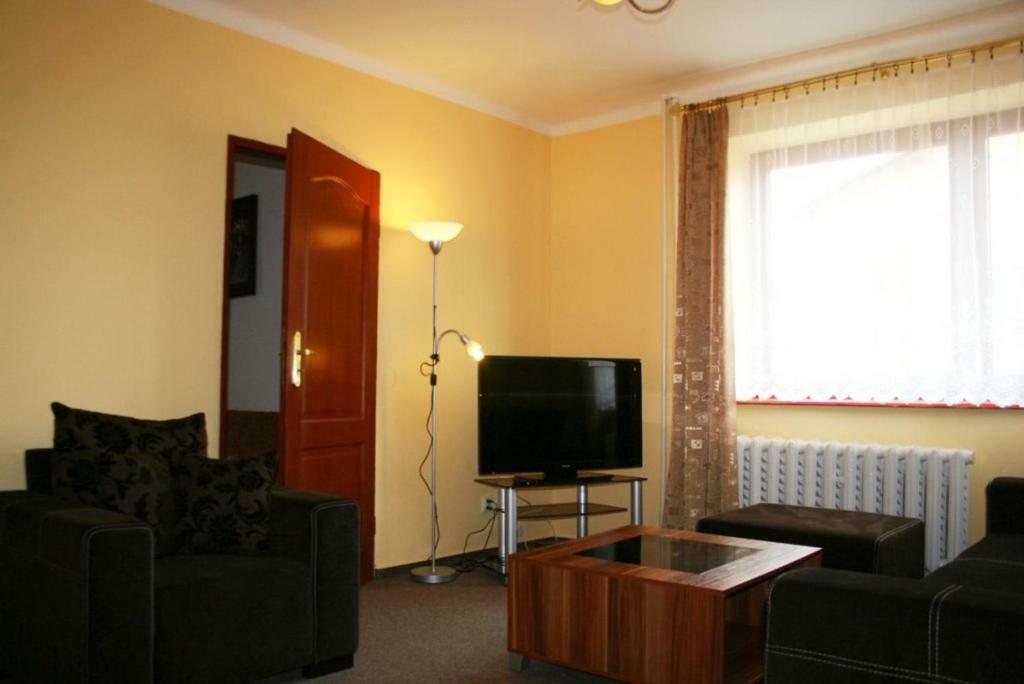 Pokoje Goscinne U Broni Mielno  Extérieur photo