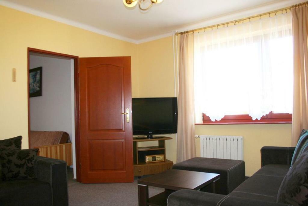 Pokoje Goscinne U Broni Mielno  Extérieur photo